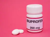Similarities Between Ibuprofen and Tylenol